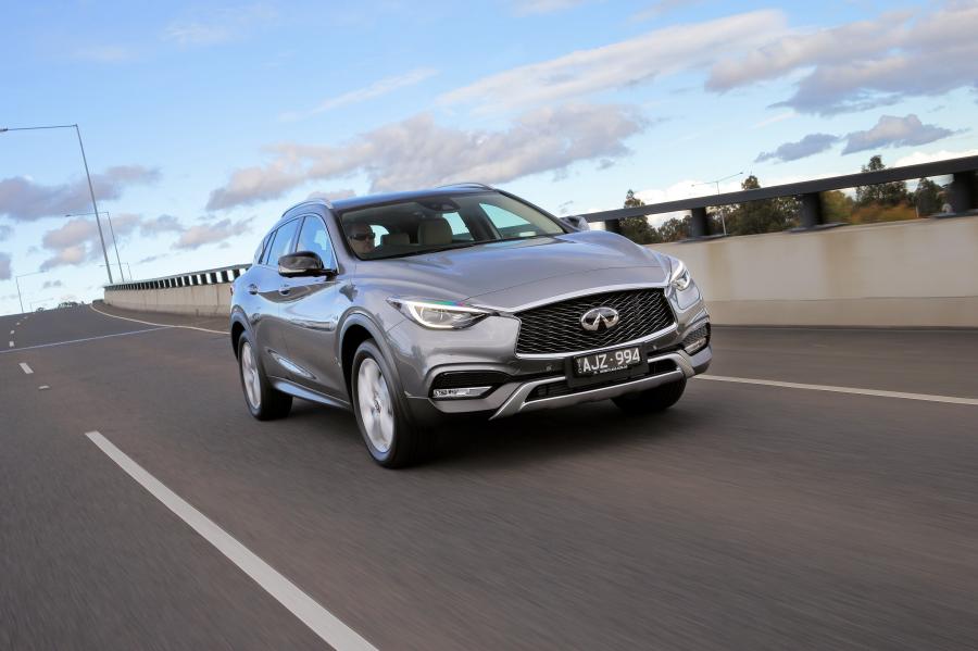  Infiniti QX30 2.0t AWD 2016 года  (AU) (фото 13 из 30)